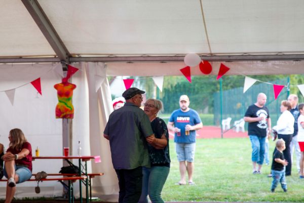 sommerfest25sa-2365CCA7419-B3AE-8329-0A9B-66057600AE3E.jpg