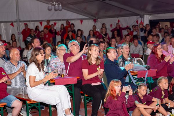 sommerfest25sa-546C086BBD1-3D18-B84C-B94D-A4BF849E4D78.jpg