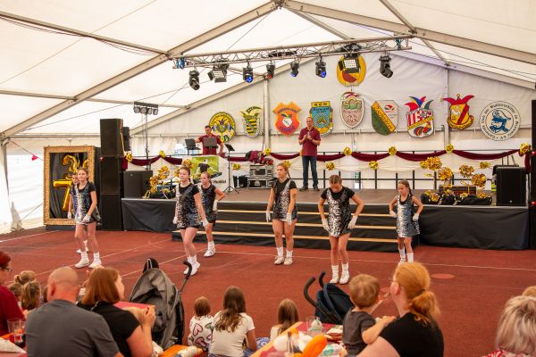 sommerfest25so-478FB3F8524-9865-DFFE-3405-DD4EEFFA9435.jpg
