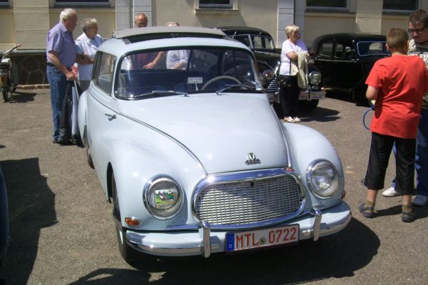 oldtimer-2011-137FDEE9C7F-562B-8AF6-D332-1809BAEE1077.jpg
