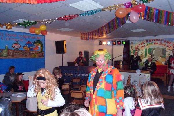 kinderfasching-2012-1629637E286-D8B9-9166-399C-A71999DC5597.jpg