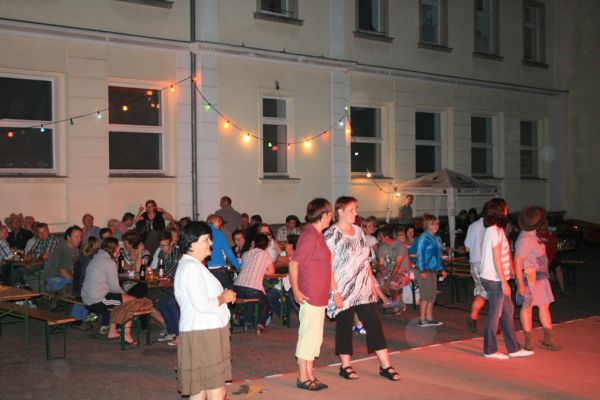 sommerfest-2012-246084FBD8C-8433-BC70-8235-43FFC2A0575C.jpg