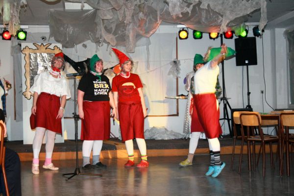 weiberfasching-2012-16119A29FA7-C243-054E-533D-66EA7813D226.jpg