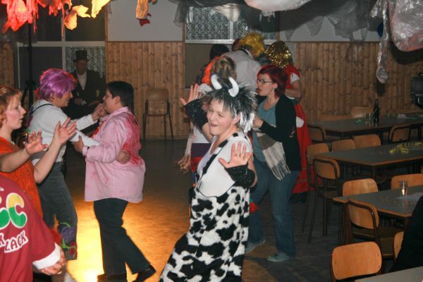 weiberfasching-2012-218ABBCA492-7811-9F31-05C9-48235910CDF2.jpg
