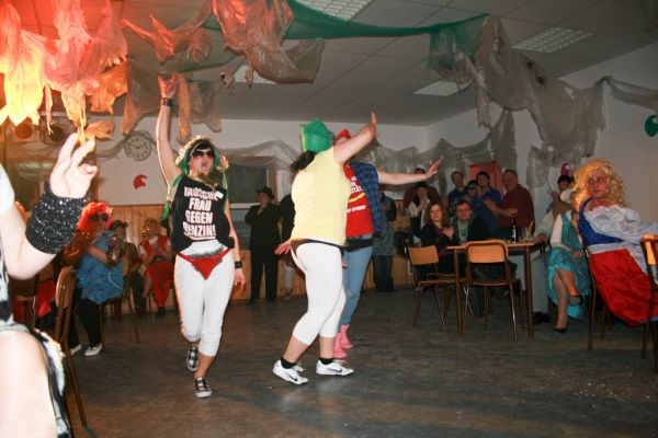 weiberfasching-2012-23736F4B15C-5DC6-0ACF-AF64-B5928F5A1BD3.jpg