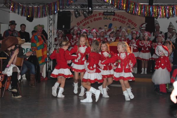 kinderfasching-2013-143C757CD85-C031-5AC3-2D32-9D115731A13F.jpg