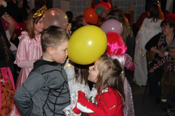 kinderfasching-2013-1903CD44283-752A-ECE5-598F-EE2AB651780C.jpg