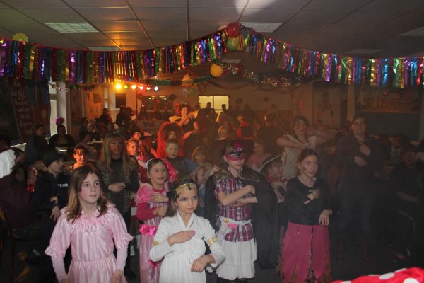 kinderfasching-2013-206D7150A37-97D6-FF90-D371-F3E9CC6886FE.jpg