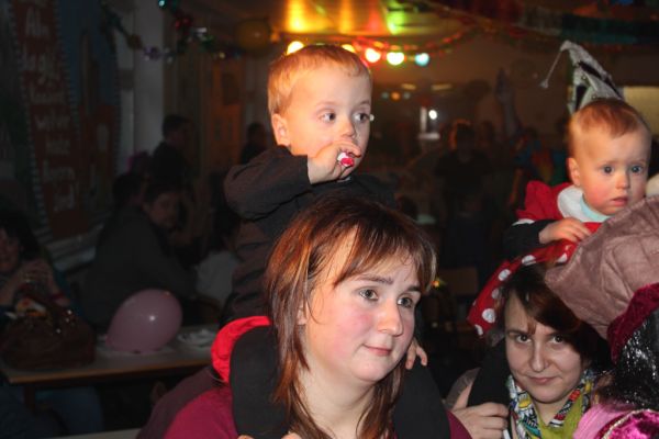 kinderfasching-2013-22171C19C98-AA74-8C48-D94A-358CCEFD5F0B.jpg