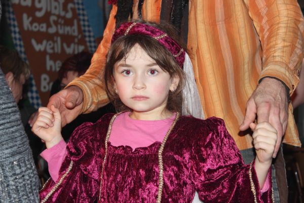 kinderfasching-2013-232A5BDF1AE-2D3B-01D9-8301-3E4DDEAFCC08.jpg