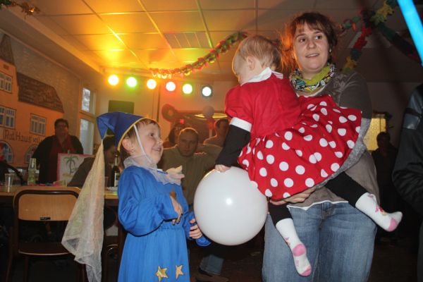kinderfasching-2013-239962E8311-87E4-2A15-7AB5-2602A2B98D44.jpg