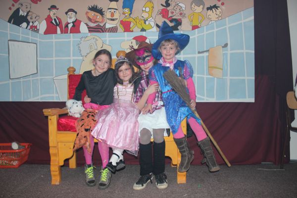 kinderfasching-2013-26147811F48-D132-BD56-8F61-439E51996BA9.jpg