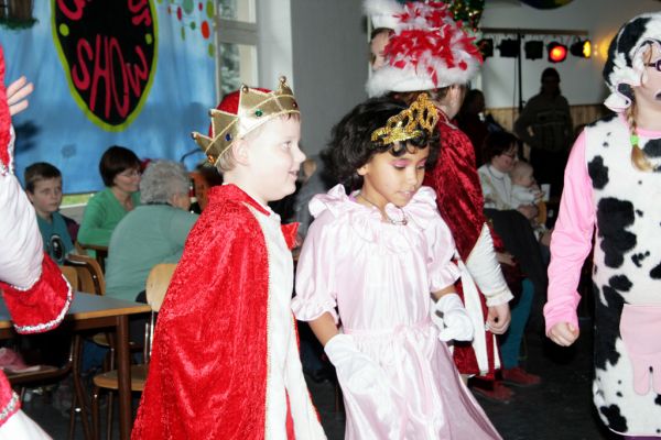 kinderfasching-2014-1231B5CECCC-8755-DC10-C040-D6407F404E23.jpg