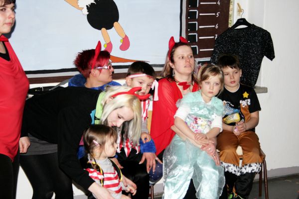 kinderfasching-2014-168148BB212-3E8E-89B7-F4CA-286FF560DE8F.jpg