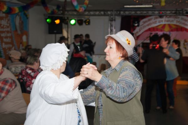 rentnerfasching-2014-146187086AB-3F2E-2C07-4D11-784BFCD31020.jpg