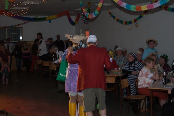 rentnerfasching-2014-23778B1BBB8-9647-3506-B791-FB666520740B.jpg