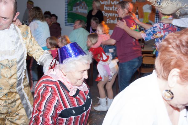 rentnerfasching-2014-2492CDC0074-F9EB-3579-2160-8AB4C7765BF5.jpg